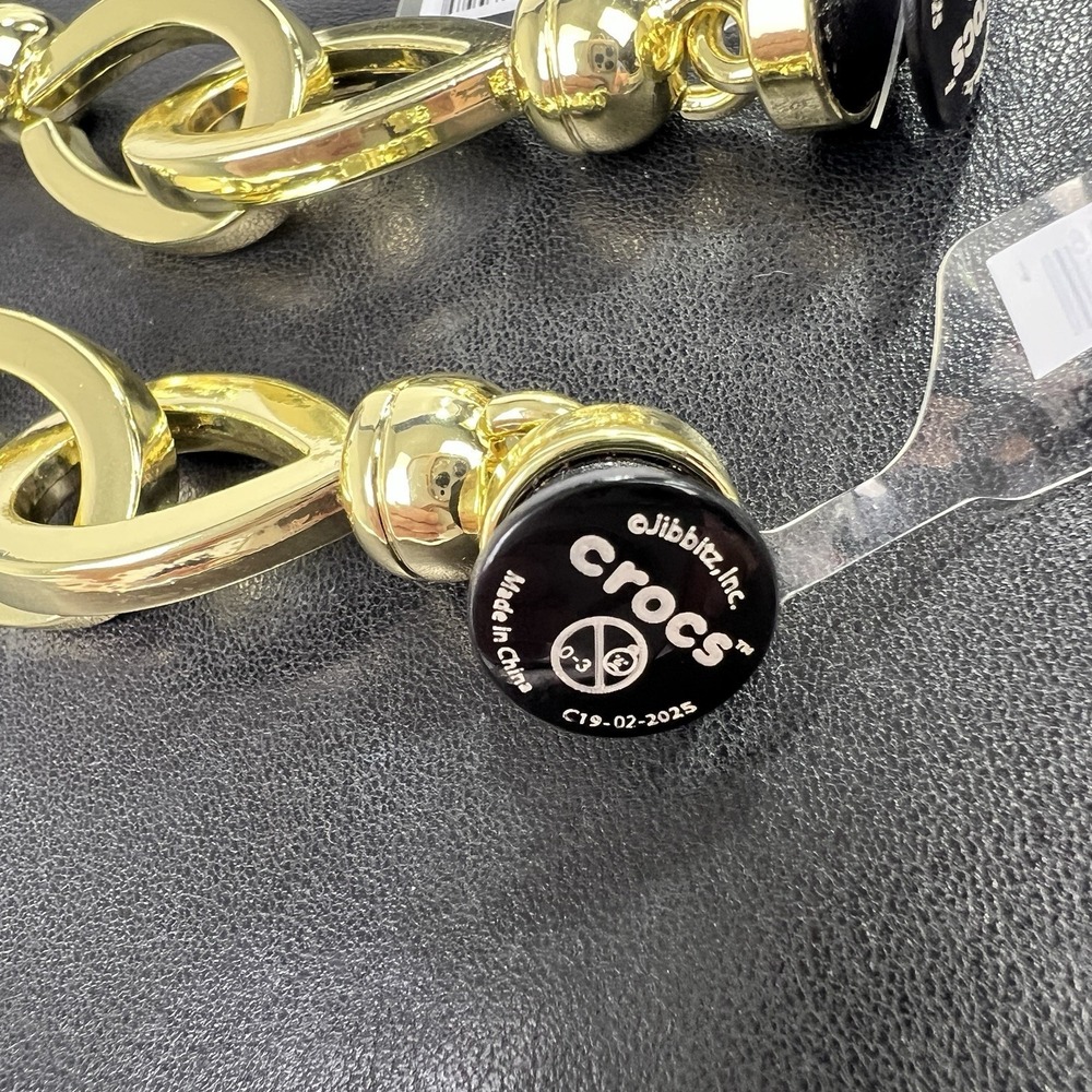 Crocs Jibbitz Lock And Key Chains Gold Tone Shoe Charms Set Of 2 NWT Infinity - Picture 3 of 8